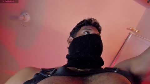 Snapshot of criston_monrrone chatting on 02/27/26, 02:33 Criston online show from 02/27/26, 02:33