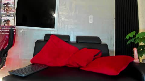 cristopher23  online show from 01/28/25, 11:07