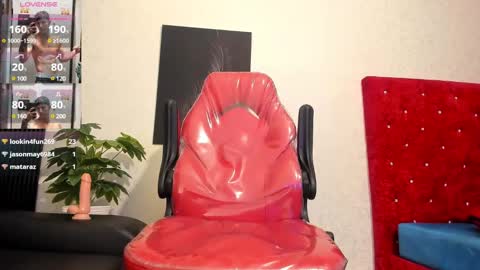 cristopher23  online show from 02/10/25, 11:13