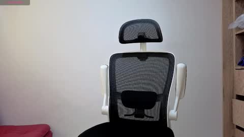 cristopher23  online show from 10/09/25, 02:04