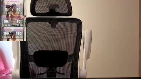 cristopher23  online show from 10/22/25, 02:17