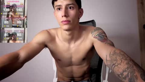 cristopher23  online show from 11/25/25, 08:36