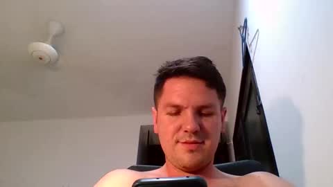 Snapshot of cristopher3042 chatting on 05/07/26, 01:22 cristopher3042 online show from 05/07/26, 01:22