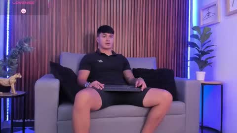 Cristopher online show from 02/26/26, 01:21