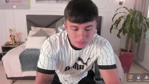 Snapshot of cristopher_strong chatting on 05/09/26, 01:16 Cristopher online show from 05/09/26, 01:16