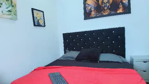 cristtalrousse online show from 08/06/26, 01:24