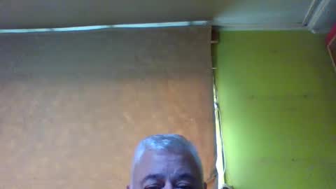 crmperez online show from 09/18/25, 08:33