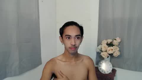 crocodale online show from 09/19/25, 07:10