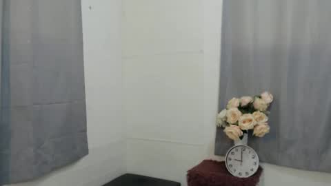 crocodale online show from 09/21/25, 06:26