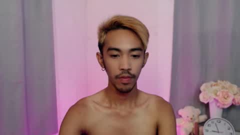 crocodale online show from 11/19/25, 05:29