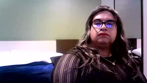 Linda Cross online show from 11/01/25, 12:23