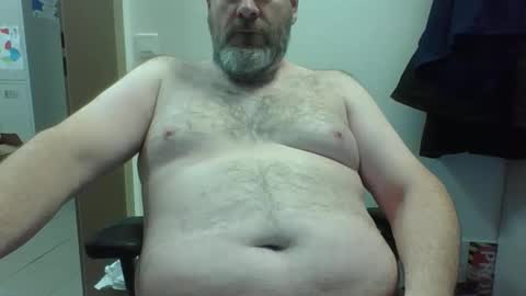 Snapshot of crouch1 chatting on 11/12/25, 03:51 Crouch1 online show from 11/12/25, 03:51