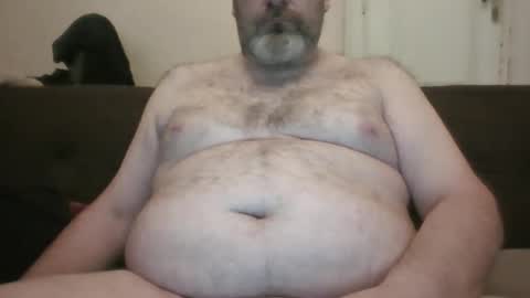 Snapshot of crouch1 chatting on 02/05/26, 03:38 Crouch1 online show from 02/05/26, 03:38