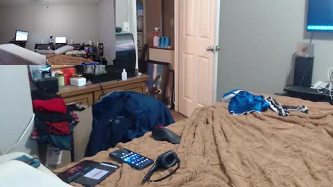 Snapshot of crownandkat chatting on 02/25/26, 06:23 Crownandkat online show from 02/25/26, 06:23