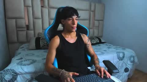 Snapshot of croy_myer chatting on 03/02/26, 01:19 Croy online show from 03/02/26, 01:19