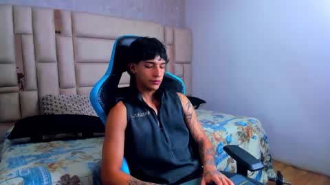 Croy online show from 03/17/26, 04:32