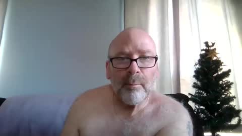 Snapshot of cruising_guy chatting on 04/21/26, 12:44 fun guy online show from 04/21/26, 12:44