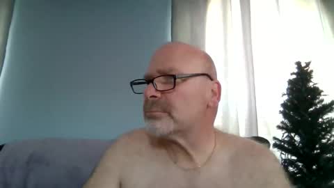 Snapshot of cruising_guy chatting on 05/17/26, 12:34 fun guy online show from 05/17/26, 12:34