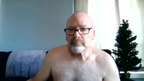 Snapshot of cruising_guy chatting on 06/17/26, 12:18 fun guy online show from 06/17/26, 12:18