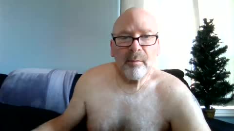Snapshot of cruising_guy chatting on 06/24/26, 12:37 fun guy online show from 06/24/26, 12:37