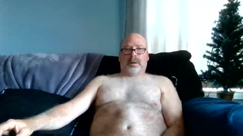 Snapshot of cruising_guy chatting on 07/15/26, 11:59 fun guy online show from 07/15/26, 11:59