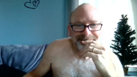 Snapshot of cruising_guy chatting on 07/16/26, 12:11 fun guy online show from 07/16/26, 12:11