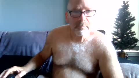 Snapshot of cruising_guy chatting on 08/04/26, 11:24 fun guy online show from 08/04/26, 11:24