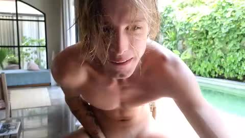 Lin inst lingoodyy online show from 02/19/25, 05:49