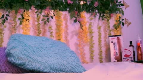 crysrus online show from 01/17/25, 01:04