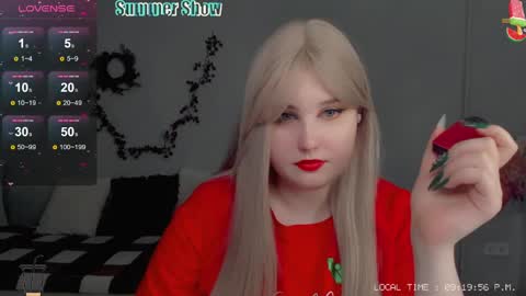 Snapshot of crystal__chris chatting on 01/07/25, 07:17 Chris online show from 01/07/25, 07:17