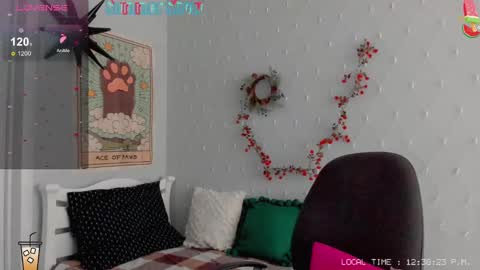 Snapshot of crystal__chris chatting on 01/13/25, 10:36 Chris online show from 01/13/25, 10:36