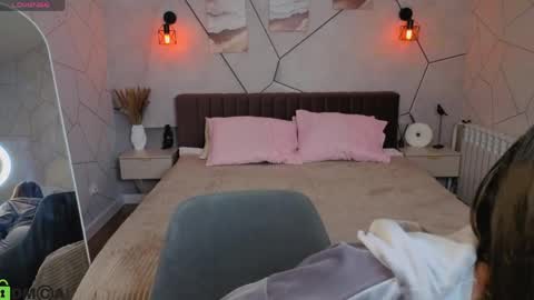 Crystal  Lacee online show from 04/09/26, 01:05