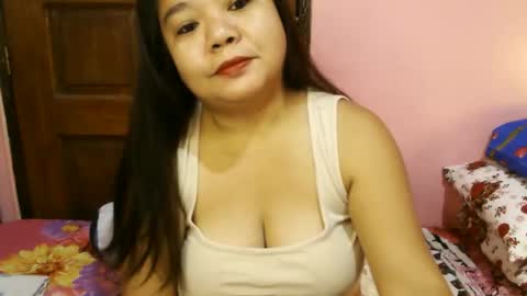 Snapshot of crystal_april chatting on 04/26/26, 06:00 Crys online show from 04/26/26, 06:00