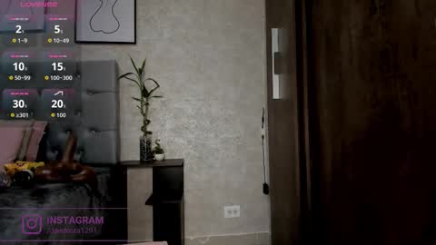   online show from 09/30/25, 03:33