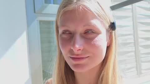 Crystal online show from 04/18/26, 03:05