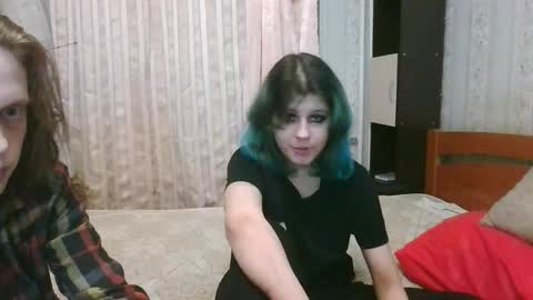 Snapshot of crystal_porn_love chatting on 01/17/25, 01:25 Crystal and Marcl online show from 01/17/25, 01:25