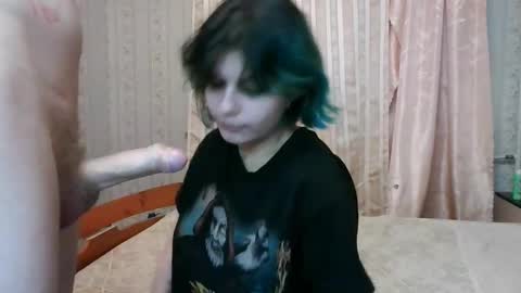 Snapshot of crystal_porn_love chatting on 01/31/25, 12:28 Crystal and Marcl online show from 01/31/25, 12:28