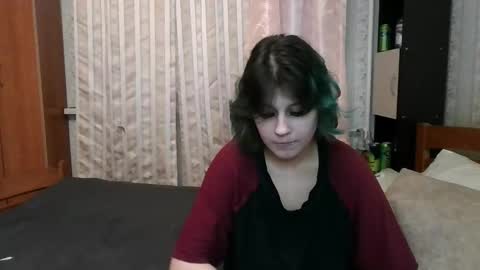 Snapshot of crystal_porn_love chatting on 02/14/25, 02:23 Crystal and Marcl online show from 02/14/25, 02:23