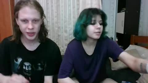 Snapshot of crystal_porn_love chatting on 02/28/25, 07:35 Crystal and Marcl online show from 02/28/25, 07:35