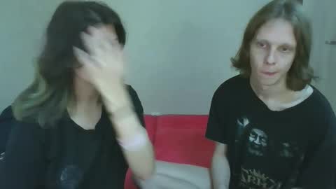 Snapshot of crystal_porn_love chatting on 10/15/25, 08:53 Crystal and Marcl online show from 10/15/25, 08:53