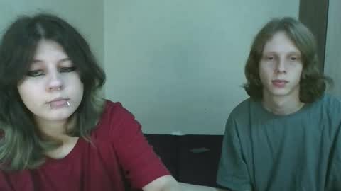 Snapshot of crystal_porn_love chatting on 10/26/25, 12:49 Crystal and Marcl online show from 10/26/25, 12:49