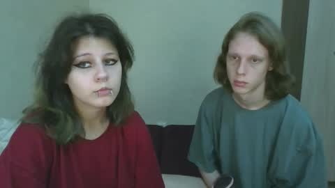 Snapshot of crystal_porn_love chatting on 10/27/25, 04:16 Crystal and Marcl online show from 10/27/25, 04:16