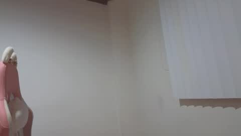 Crystal Blaze online show from 12/17/25, 10:21