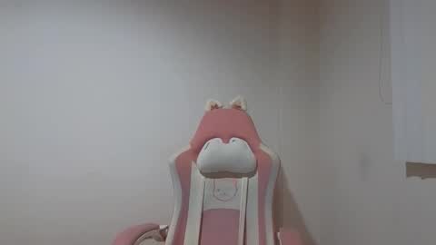 Crystal Blaze online show from 12/20/25, 09:27