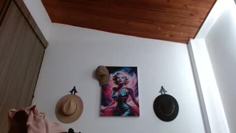 Crystal Blaze online show from 02/12/26, 02:34