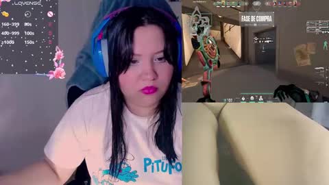 Snapshot of crystal_velvet01 chatting on 12/03/24, 04:36 crystal online show from 12/03/24, 04:36