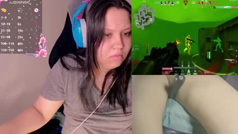 Snapshot of crystal_velvet01 chatting on 12/08/24, 05:33 crystal online show from 12/08/24, 05:33