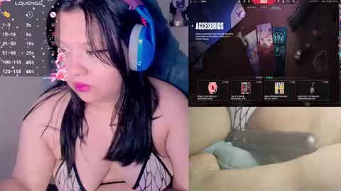 Snapshot of crystal_velvet01 chatting on 12/10/24, 02:59 crystal online show from 12/10/24, 02:59