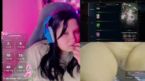 Snapshot of crystal_velvet01 chatting on 12/17/24, 05:40 crystal online show from 12/17/24, 05:40