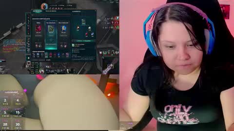 Snapshot of crystal_velvet01 chatting on 01/08/25, 02:46 crystal online show from 01/08/25, 02:46